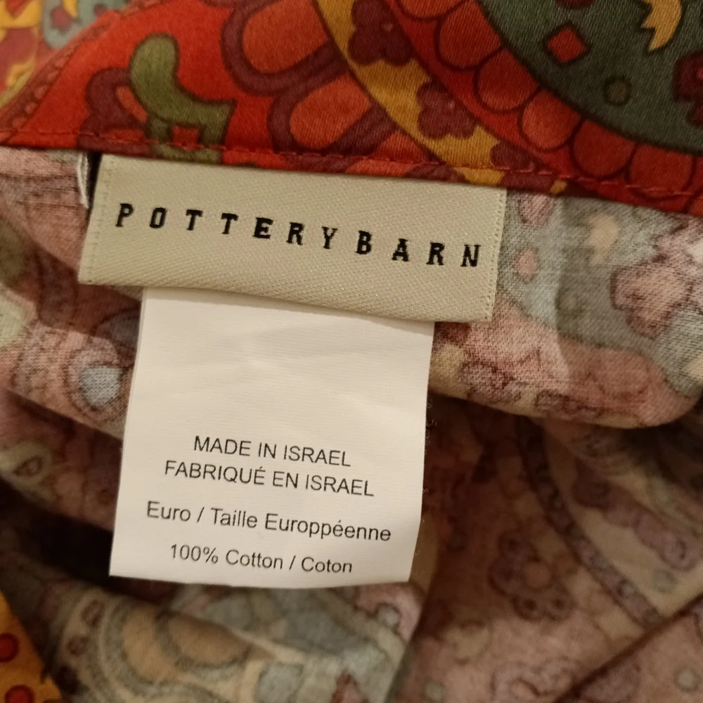 Pottery Barn Mira Rich Red Paisley Full/Queen Duvet + 2 Euro Shams
